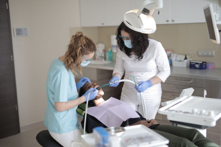 Atestado odontológico e direitos trabalhistas