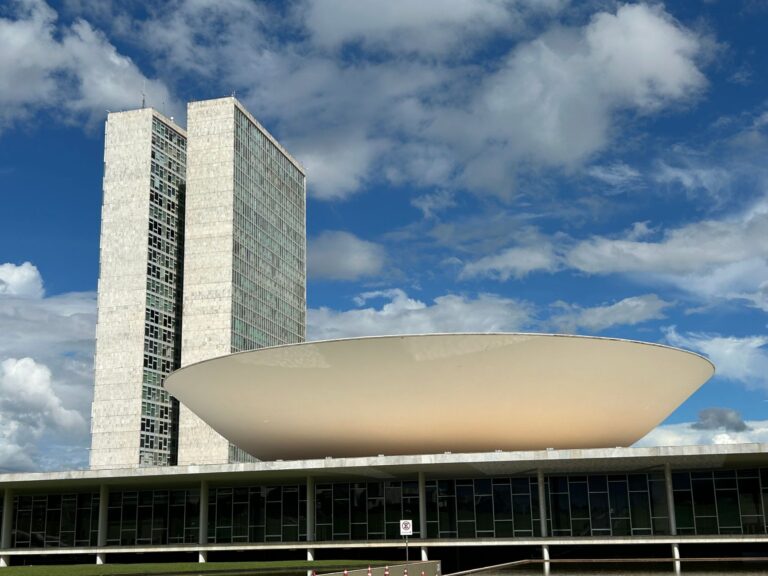 Senado Federal onde a PEC do fim da escala 6x1 aguarda tramitação