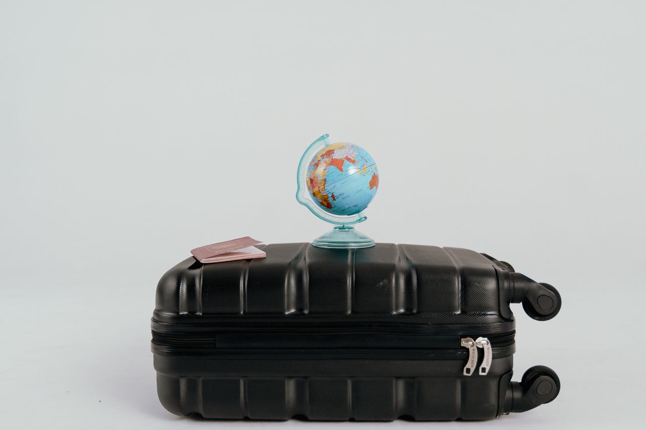 Mala de viagem representando o período de férias do trabalhador