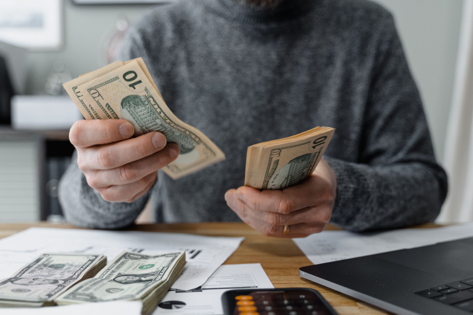 Cálculo de desconto no contracheque do trabalhador
