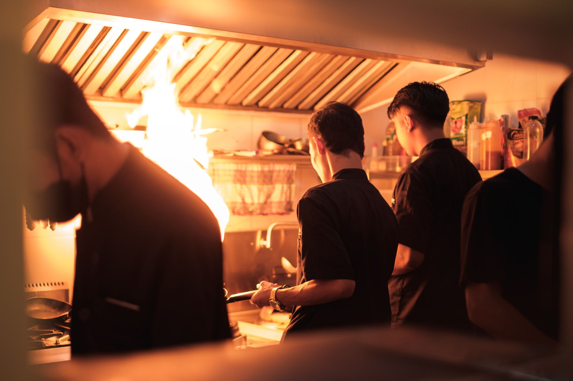Equipe de restaurante trabalhando