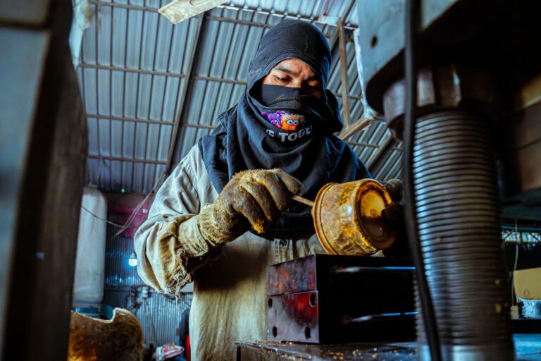 Trabalhador e desconto no salario por dano a equipamento 1