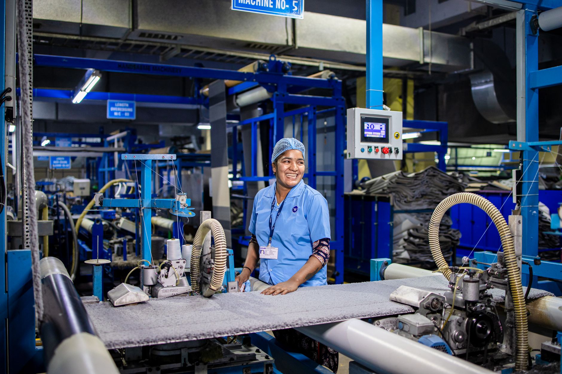 Trabalhador em planta industrial